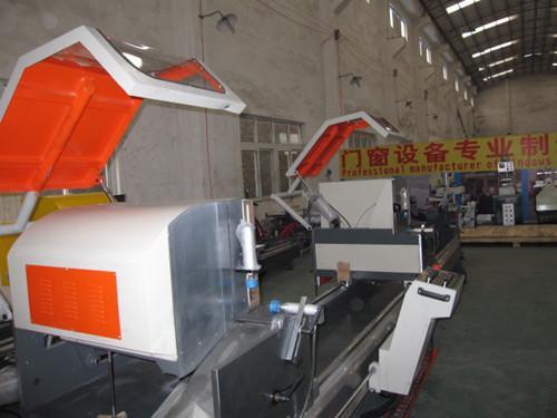 鋁型材數(shù)顯精密切割鋸LJZ3-500X4200