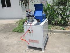 鋁塑門(mén)窗設(shè)備